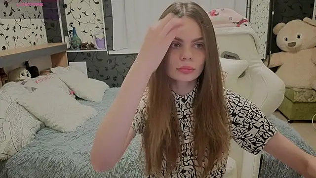 Snapshot of xAlisontiny chatting on June 13, 11:45 pm xAlisontiny online show from June 13, 11:45 pm