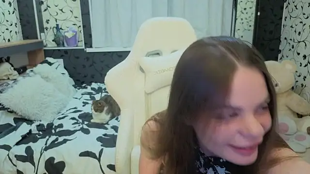 xAlisontiny online show from May 28, 9:54 pm