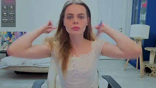 xAlisontiny online show from January 5, 7:50 pm