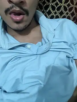 Snapshot of sunny5092 chatting on November 6, 6:45 pm sunny5092 online show from November 6, 6:45 pm