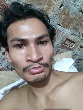 Snapshot of sunny5092 chatting on October 25, 6:52 pm sunny5092 online show from October 25, 6:52 pm