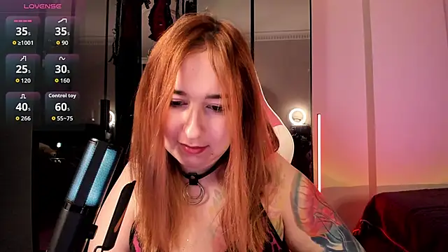 Snapshot of MissNyrra chatting on October 12, 2:35 am MissNyrra online show from October 12, 2:35 am