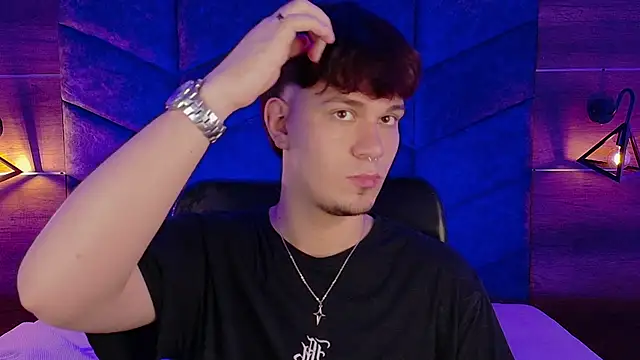 LiamThunder05  online show from October 28, 3:07 am