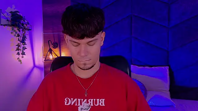 LiamThunder05  online show from November 6, 2:59 am