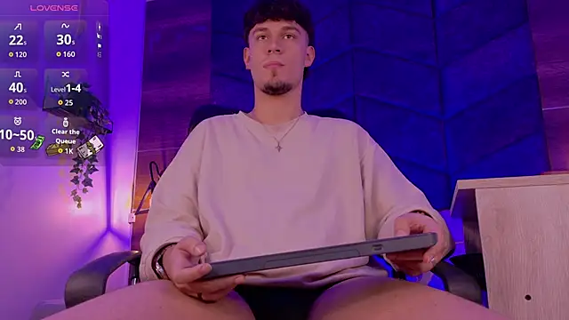 LiamThunder05  online show from November 10, 3:00 am