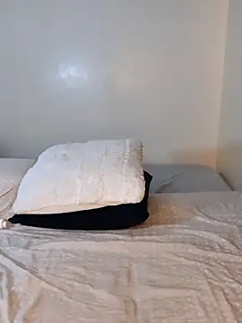 cocoluvx online show from October 24, 9:52 am