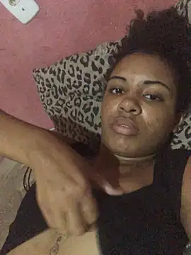 Lorennapires online show from April 5, 3:30 pm