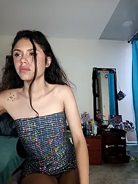 caramel doll   online show from November 12, 10:13 pm