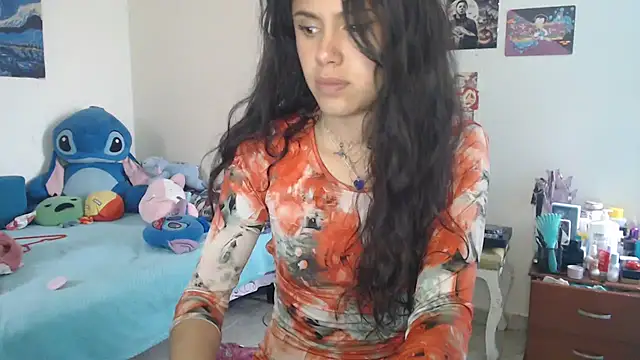 caramel doll   online show from February 26, 9:37 pm