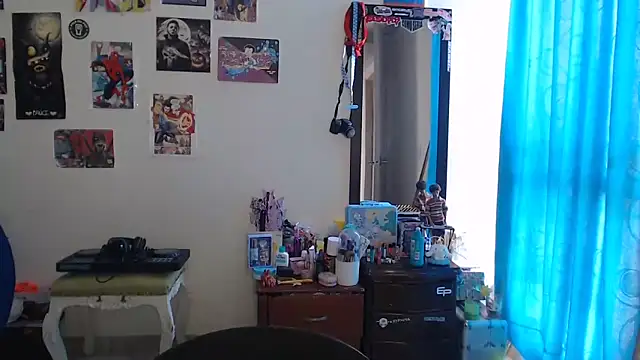 caramel doll   online show from February 4, 4:24 pm