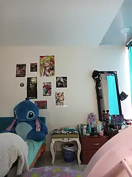 caramel doll   online show from November 7, 7:07 pm