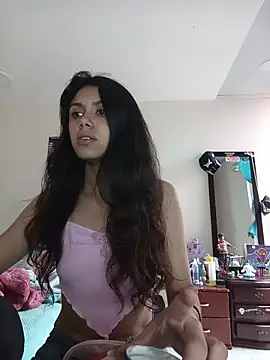 caramel doll   online show from November 10, 6:24 pm