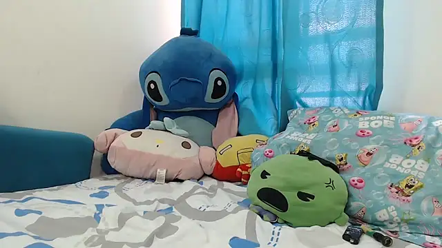 caramel doll   online show from April 8, 9:16 pm