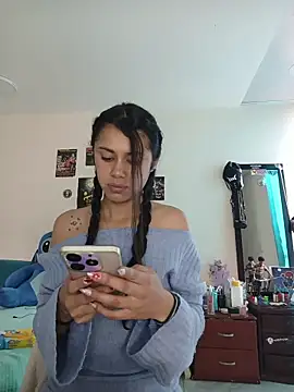 caramel doll   online show from November 9, 4:22 pm