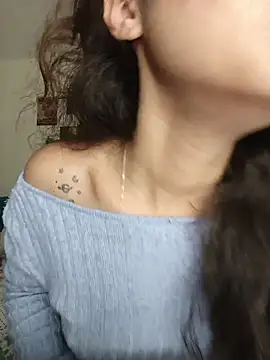 caramel doll   online show from November 26, 11:49 pm