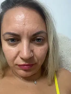 Snapshot of Daiana_Andra chatting on October 5, 10:00 pm Daiana Andra online show from October 5, 10:00 pm