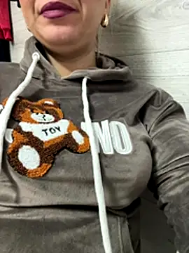 Daiana Andra online show from October 20, 7:20 am