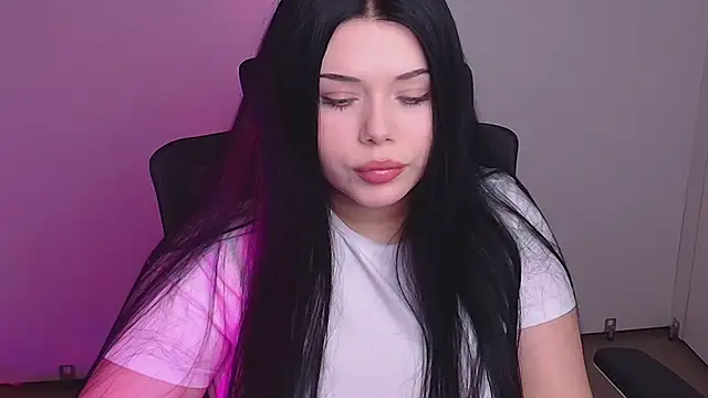 Snapshot of Mona_Esty chatting on November 4, 6:44 pm Mona Esty online show from November 4, 6:44 pm