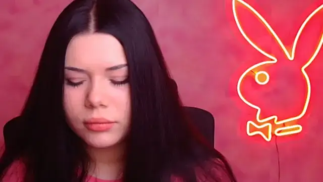 Snapshot of Mona_Esty chatting on December 4, 9:58 pm Mona Esty online show from December 4, 9:58 pm