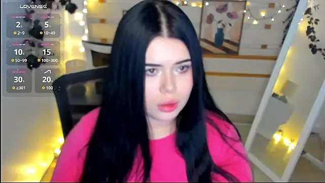 Mona Esty online show from February 16, 9:45 pm