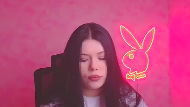 Snapshot of Mona_Esty chatting on November 11, 12:33 pm Mona Esty online show from November 11, 12:33 pm