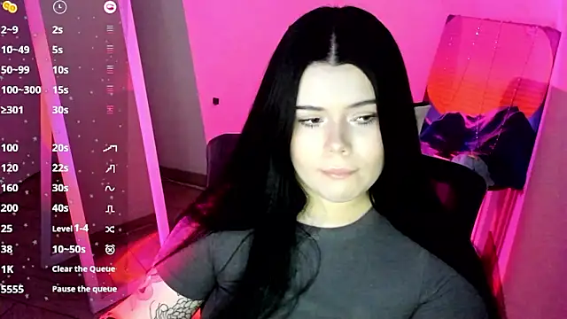 Mona Esty online show from March 3, 1:29 pm