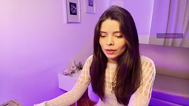 Snapshot of victoria_stern chatting on October 13, 2:07 pm victoria stern online show from October 13, 2:07 pm