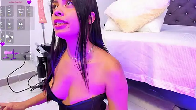 MiaStevenss online show from October 18, 4:03 am
