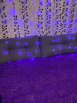 Snapshot of Kisa-Lisa_ chatting on November 23, 3:55 pm Kisa-Lisa online show from November 23, 3:55 pm