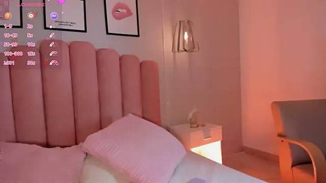 mara swan  online show from January 12, 7:20 pm