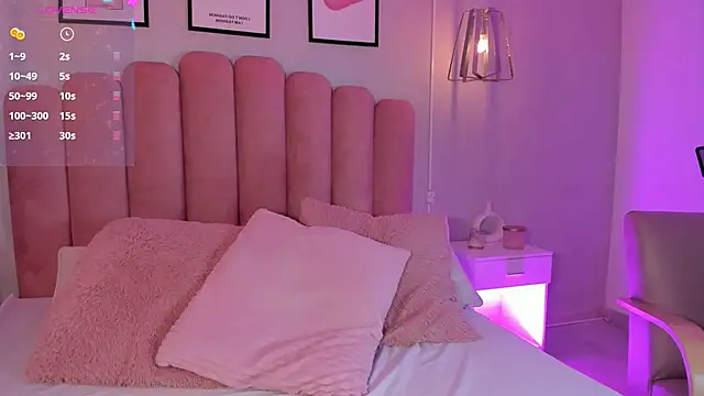 mara swan  online show from January 6, 7:18 pm