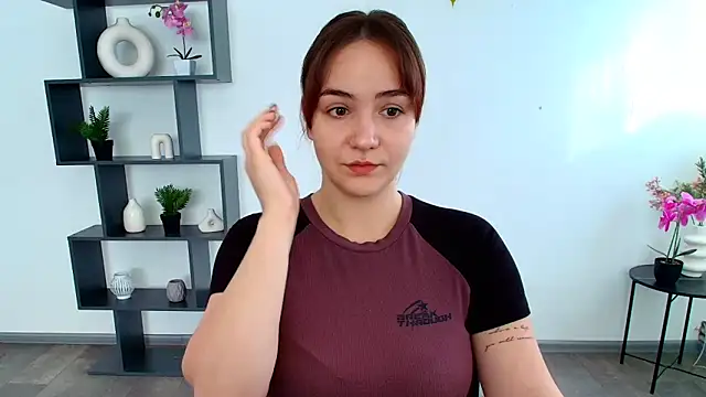 OliviaMontgommery online show from October 29, 6:34 am