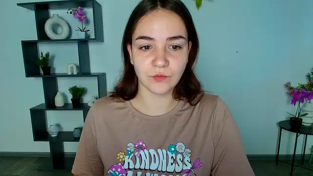 OliviaMontgommery online show from November 19, 6:24 am