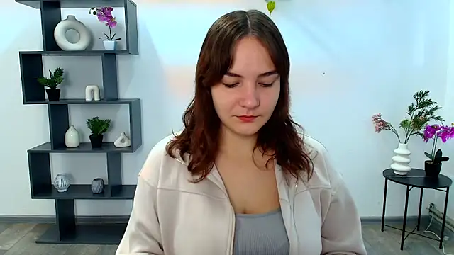 Snapshot of OliviaMontgommery chatting on October 11, 5:08 am OliviaMontgommery online show from October 11, 5:08 am