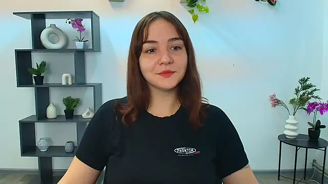 Snapshot of OliviaMontgommery chatting on October 10, 5:19 am OliviaMontgommery online show from October 10, 5:19 am