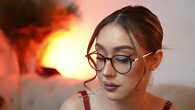 AileenKiss online show from April 14, 8:03 pm