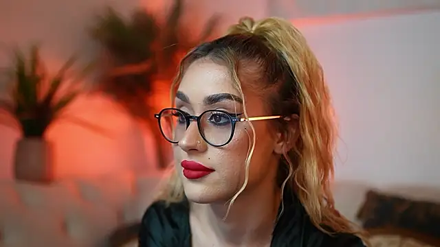 AileenKiss online show from March 3, 9:44 pm