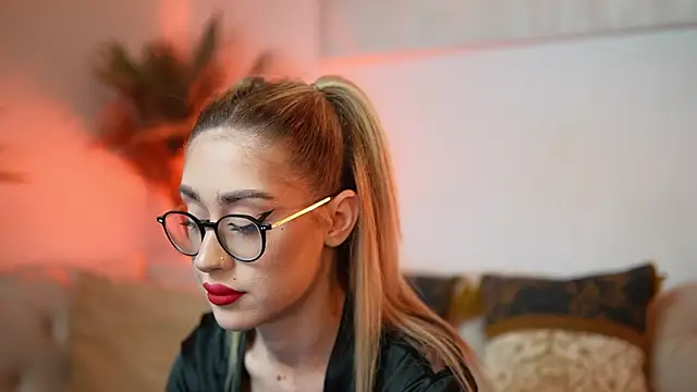 AileenKiss online show from January 10, 8:15 pm