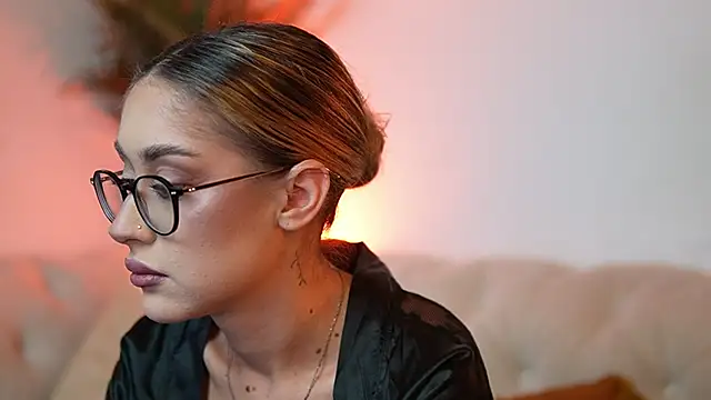 AileenKiss online show from October 22, 6:40 pm