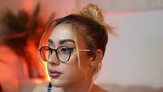 AileenKiss online show from March 16, 10:12 pm