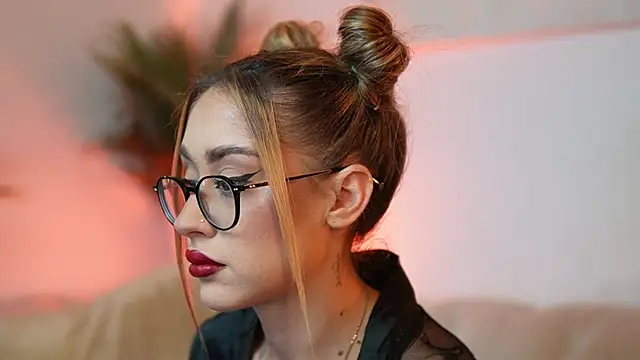 AileenKiss online show from October 26, 7:47 pm