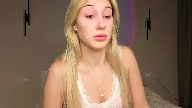 foxy vivi online show from November 12, 1:04 pm