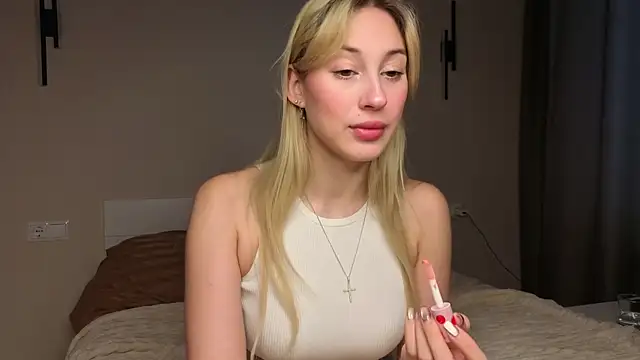 foxy vivi online show from November 15, 10:19 am