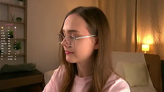 SweetSaraPie online show from March 30, 6:09 pm