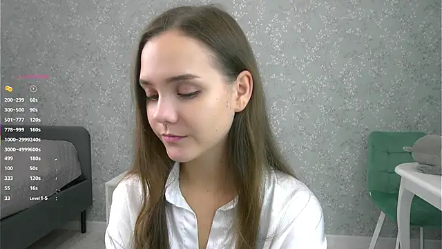 Snapshot of SweetSaraPie chatting on October 18, 6:54 pm SweetSaraPie online show from October 18, 6:54 pm