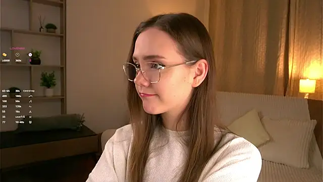 SweetSaraPie online show from March 14, 6:14 pm