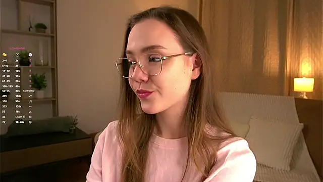 SweetSaraPie online show from February 15, 6:07 pm