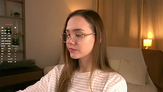 SweetSaraPie online show from February 26, 5:57 pm