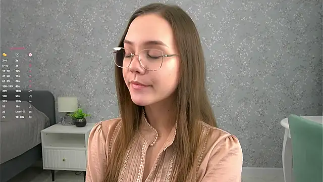 SweetSaraPie online show from December 16, 6:56 pm