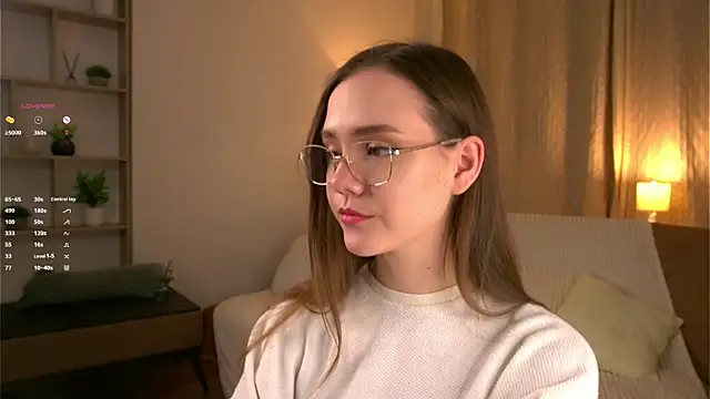 SweetSaraPie online show from March 25, 6:07 pm